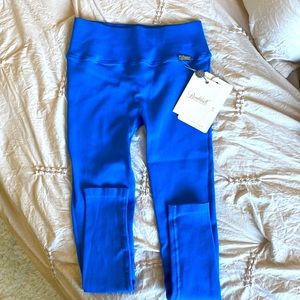 Bombshell Inspired Seamless Leggings